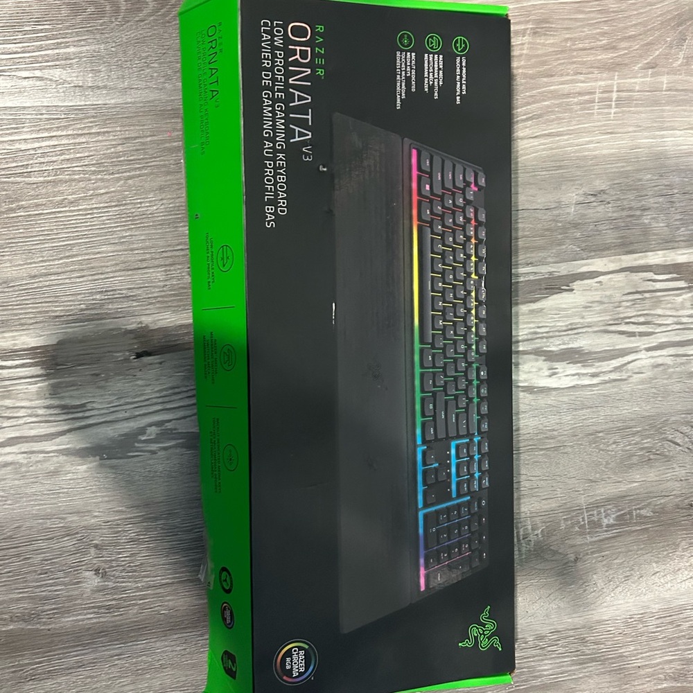 Razer Ornata V3 Keyboard in Black and Gray